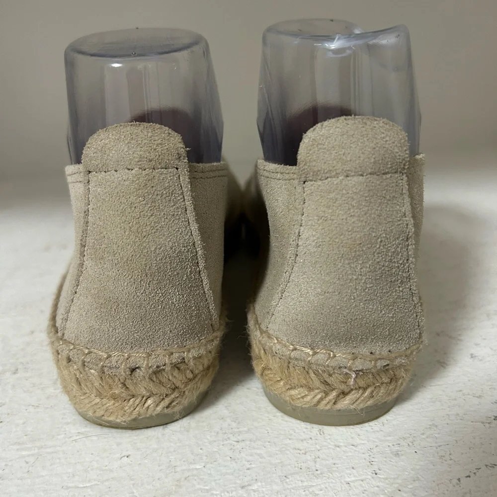 Manebí Women's Tan Espadrilles